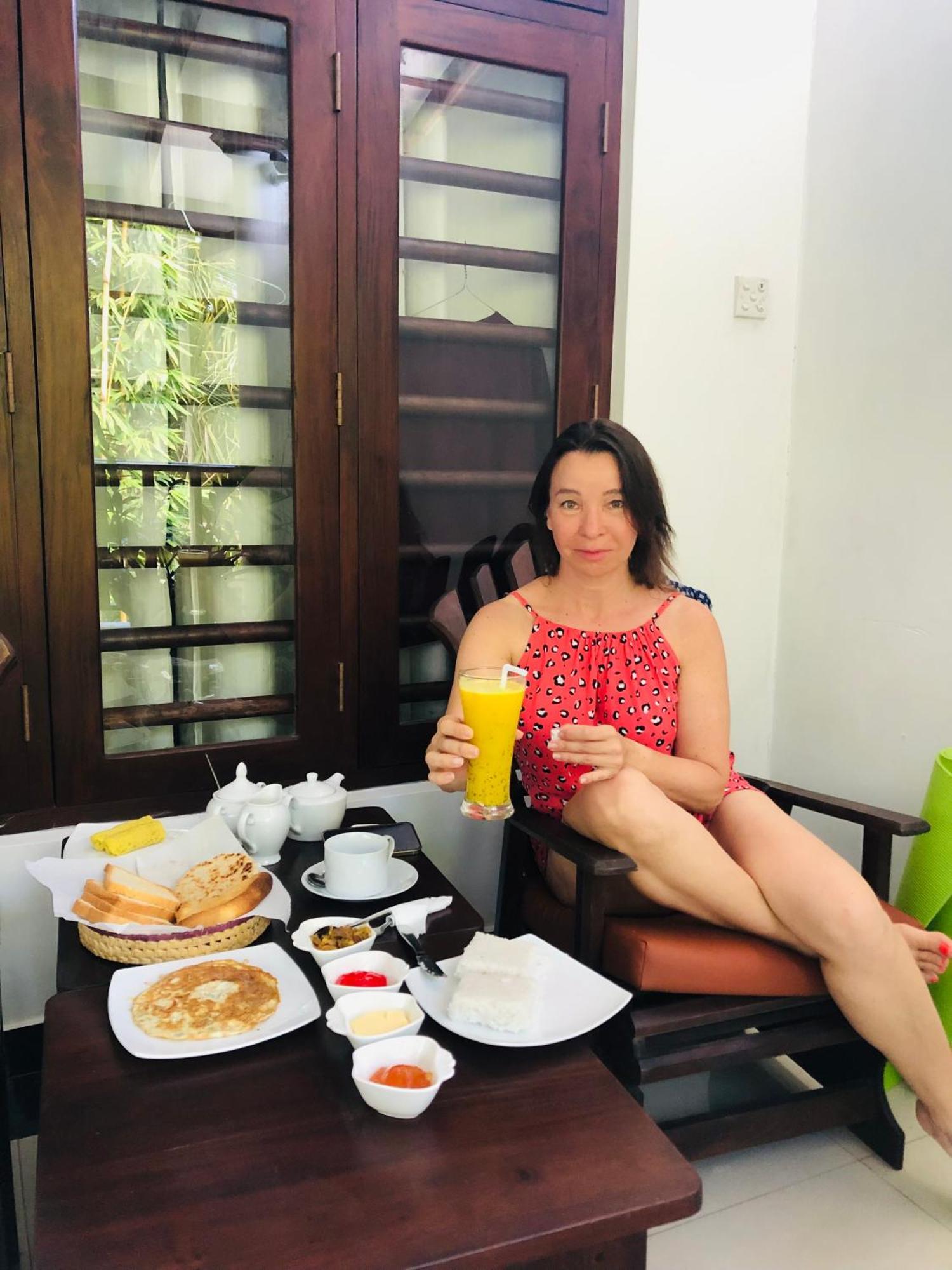 Tinara River Inn, Уелигама Екстериор снимка